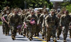 US army begins discharging soldiers who refuse Covid vaccine