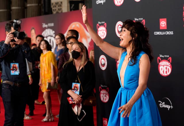 Sandra Oh says she ‘couldn’t believe’ how many Korean people were at the SAG Awards