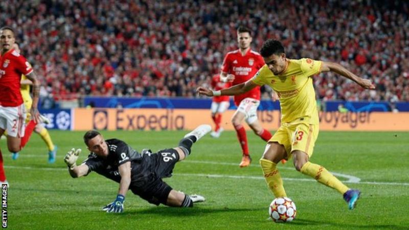 Luis Diaz scores Liverpools 3rd as Liverpool take a 2-goal lead against a spirited Benfica