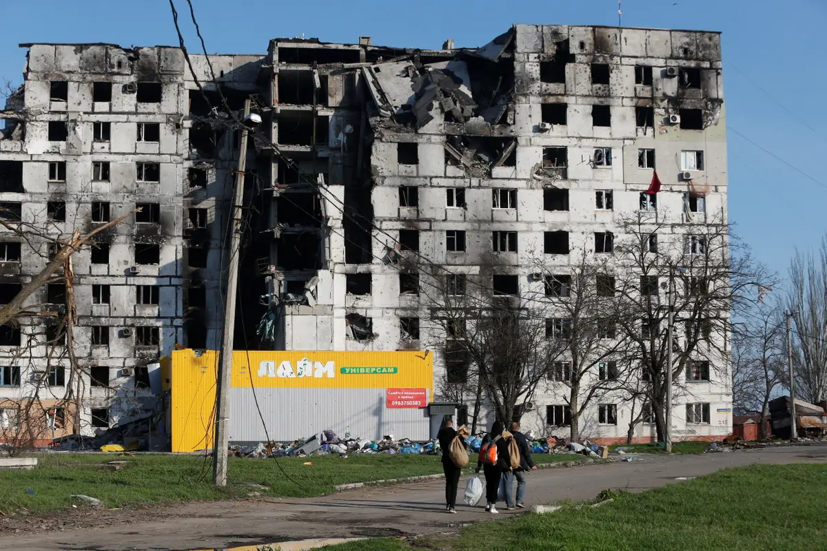 Thousands still trapped in Mariupol as civilian evacuation plans fail