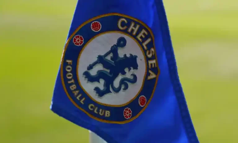 Chelsea sale completed after Roman Abramovich agrees to government terms