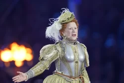 Dame Helen Mirren transforms into Queen Elizabeth I for Platinum Jubilee Celebration