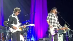 Johnny Depp joins Jeff Beck for surprise UK performance as Amber Heard trial jury deliberates
