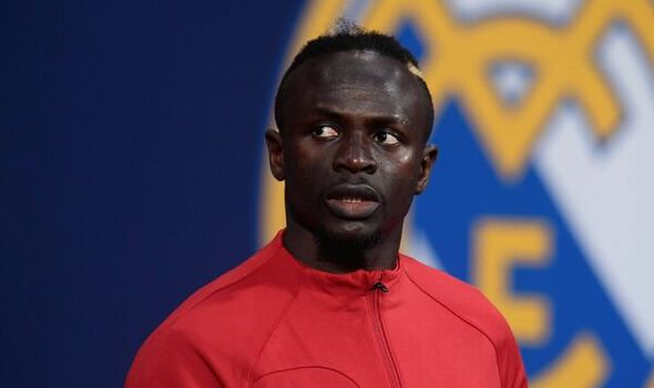 Liverpool forced into Sadio Mane rethink as replacement target 'closes in on Chelsea move'