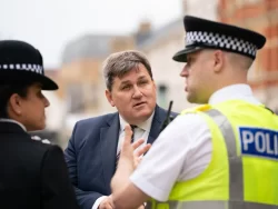 Minister rejects chief inspector’s call for police to use ‘discretion’ with desperate shoplifters