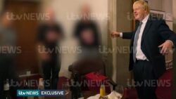 Partygate: Met facing questions over PM photos
