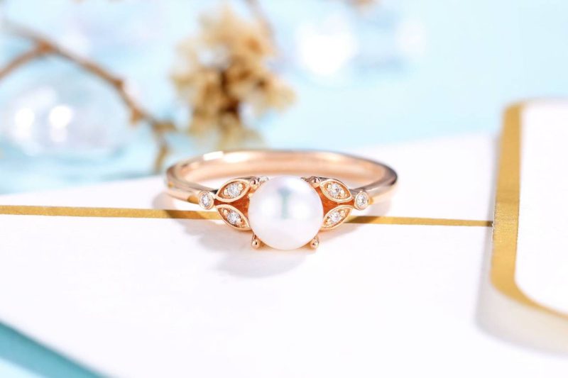 Luxury Pearl engagement rings? Why they might be the perfect fit