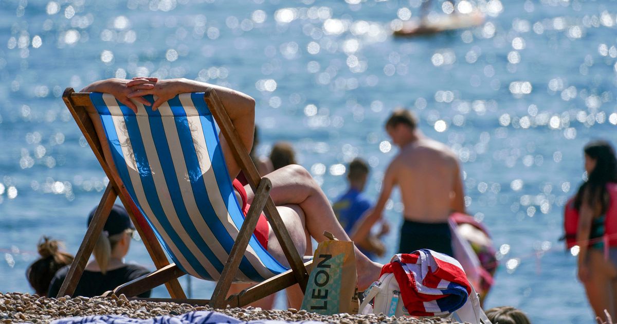UK records hottest day of 2022 as temperatures reach 27.5C