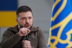 Volodymyr Zelensky vows Ukraine will not give an inch to Russia in powerful speech