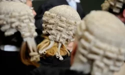 Criminal barristers begin strike in row over legal aid fees