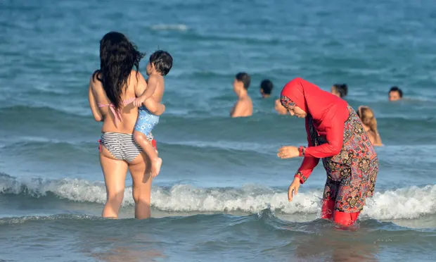 Burkini ban challenged by Grenoble city council in top French court
