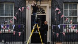 Bruised Boris Johnson rallies Cabinet TODAY