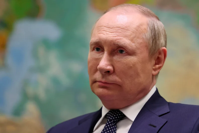 Putin ‘has started embalming himself alive’ and has ‘hit the Botox heavily’