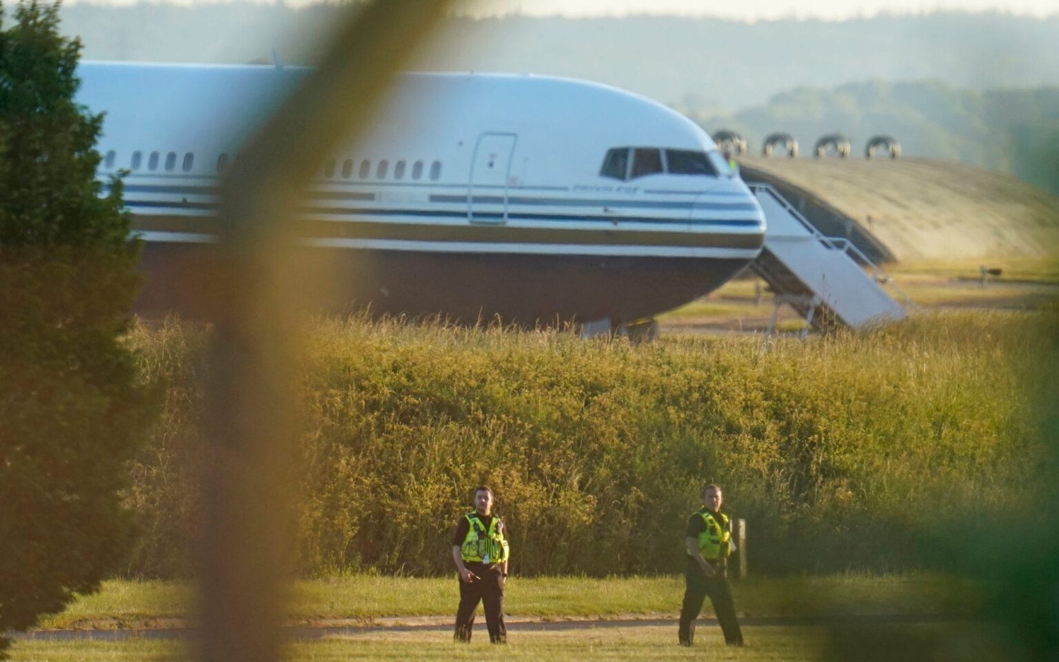 Rwanda air farce – First deportation flight blocked from taking off