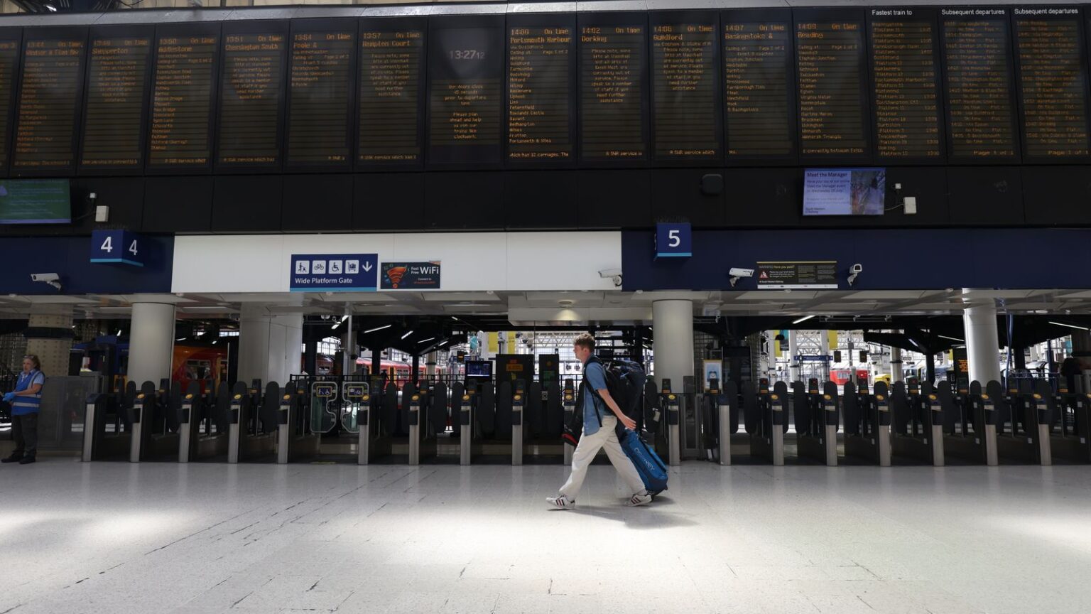 Rail strikes: Second day of industrial action looms