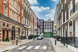 Former Gucci’s luxury London property lists for £54M