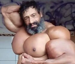 Valdir Segato who injected oil into biceps to make muscles larger dies aged just 55