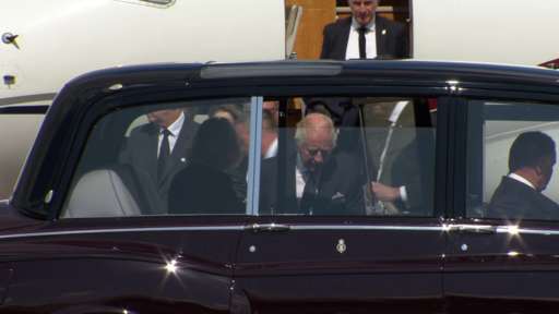Charles heading to Buckingham Palace 