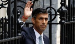 Rishi Sunak LIVE: PM holds Cabinet meeting for first time after slamming Truss ‘mistakes’