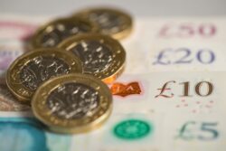 Universal credit Christmas bonus explained – how much and when to claim