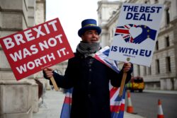 Thousands of protesters rally in London to call for UK to rejoin EU