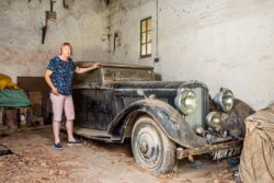 Bentley left to rot in barn after failing MOT in the 60s sells for £68,000