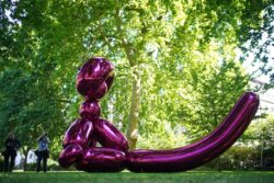 Sale of Jeff Koons sculpture funds rehab centres for wounded Ukrainian soldiers