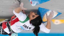 Iranian climber Elnaz Rekabi flies home