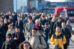 Net migration to UK hits new record of half a million