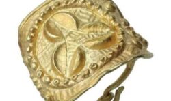 Ring left in cupboard for 30 years is ultra-rare 2,000-year-old artefact valued at £30,000