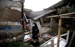 Indonesia: Java quake kills scores and injures hundreds