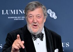 Stephen Fry needs to reassess his friendship with JK Rowling