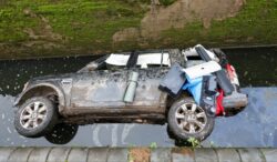Land Rover driver nails parking in tight space – except it’s a canal