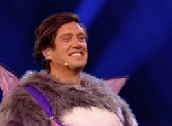 Vernon Kay triumphs in Masked Singer I’m A Celebrity crossover: ‘I’ve lost more weight in this’