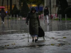UK weather: Flood alerts after ‘exceptionally wet’ November as temperatures to plunge