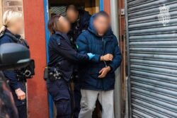 Three arrested over Bolivian people smuggling using common travel area