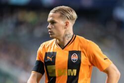 Shakhtar Donetsk set Mykhailo Mudryk asking price as Chelsea attempt to hijack Arsenal transfer