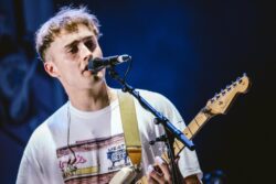 Sam Fender thanks man who ‘saved his life’ by ‘p***ing on his tent to put out fire’ at Leeds Festival 10 years ago