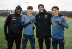 Robin van Persie sends message to Erik ten Hag after visiting Manchester United training