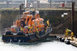 90 people cross the Channel in small boats on Christmas Day