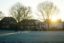 Icy conditions to hit UK and will linger until weekend, forecasters say