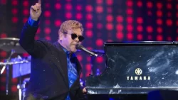 Sir Elton John to headline Glastonbury 2023 in final UK gig