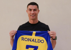 Cristiano Ronaldo announces transfer move as former Manchester United striker signs £173m deal with Al Nassr