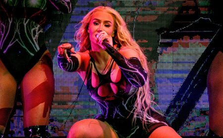 Iggy Azalea earned a whopping £360,000 in a single day on OnlyFans and we can’t even get a text back