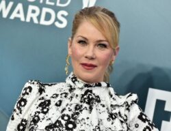 Christina Applegate announces first awards show appearance since multiple sclerosis diagnosis