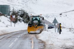 Met Office issues snow warning for both northern and southern parts of UK