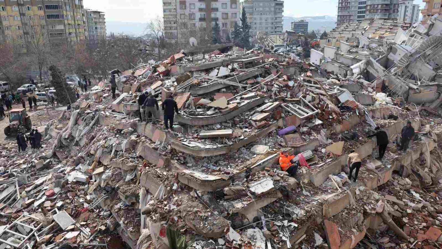 Devastating scale of Turkey earthquake revealed in satellite images