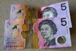 King Charles will not replace the Queen on Australia’s  note