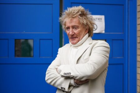 Sir Rod Stewart visits hospital where he offered to pay for scans due to NHS waiting lists: ‘A knight in shining armour’