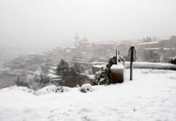 Rare blizzards in Mallorca leave Spanish island blanketed with snow